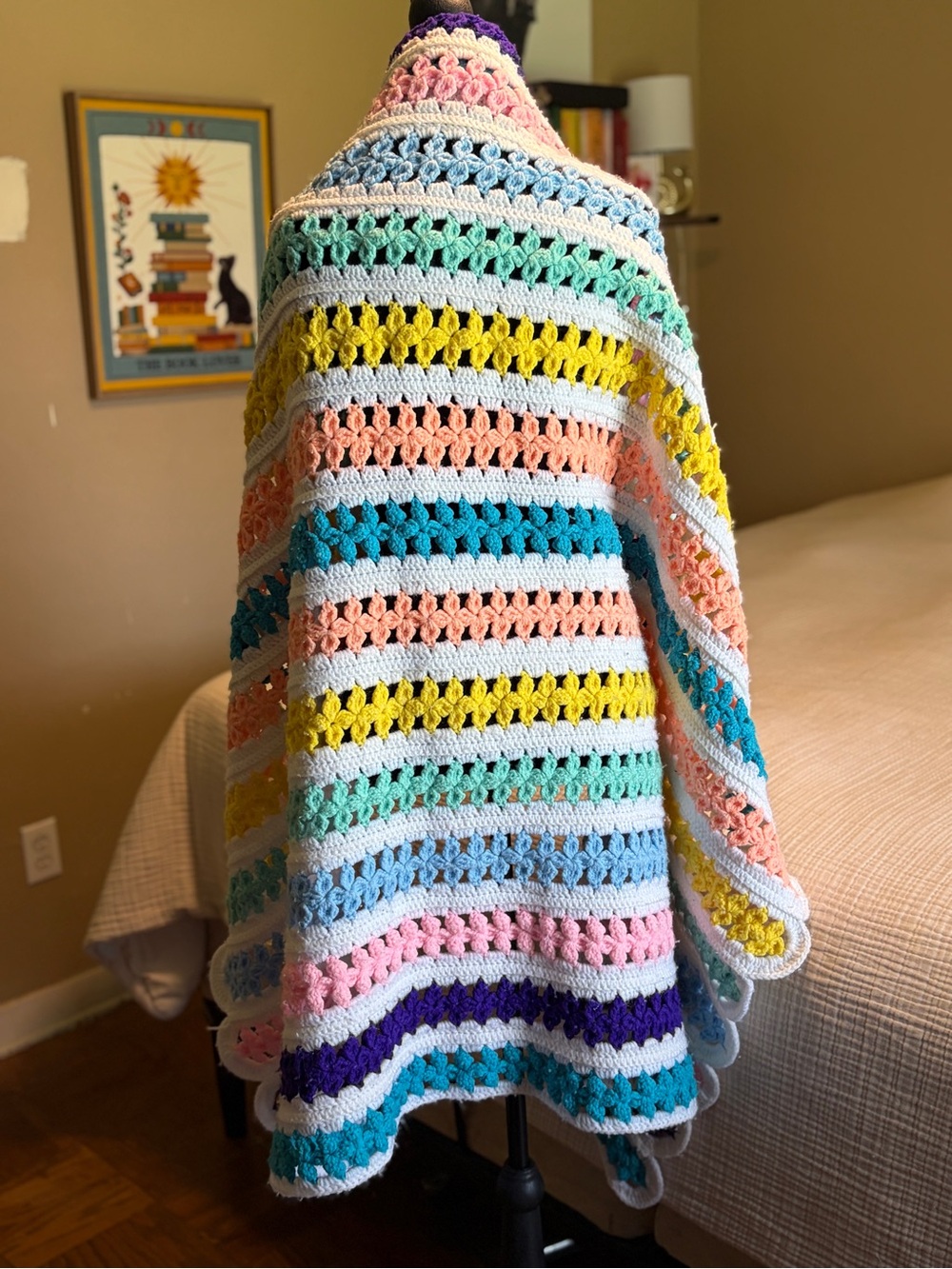 Vintage Handmade Baby crocheted blanket - Picture 4 of 6